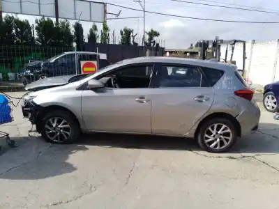 Здавання транспортного засобу toyota auris active року 0 потужний 8nr