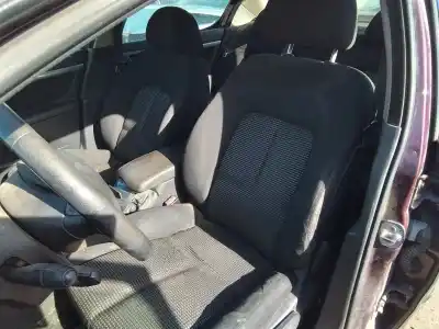 Здавання транспортного засобу peugeot 407 st confort року 0 потужний rhr
