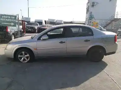 Sloopvoertuig opel vectra c berlina 2.0 dti van het jaar 2003 aangedreven y20dth