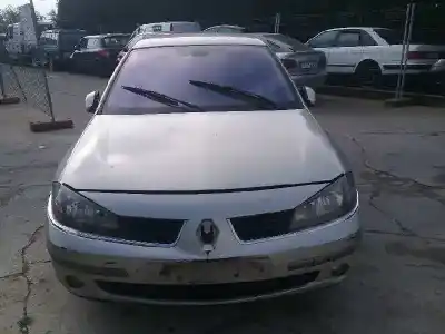 Sloopvoertuig renault laguna ii bg0 authentique van het jaar 2005 aangedreven f9q d6