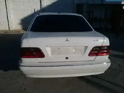 Scrapping Vehicle mercedes-benz clase e w210 familiar 320 t cdi 210.226 of the year 1999 powered om613961