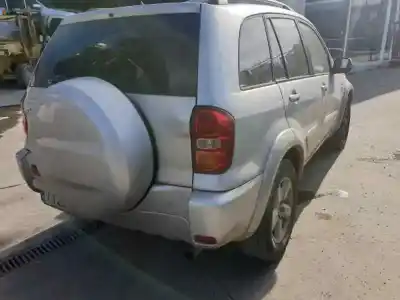 Scrapping Vehicle toyota rav 4 (a2) 2.0 d-4d executive 4x4 (2003->) of the year 2006 powered 1cdftv