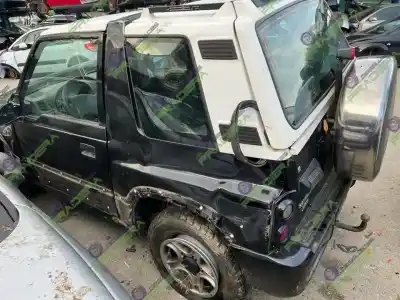 Veículo de Sucata santana 300 1.6 hdi 90 cv / 66 kw do ano 2008 alimentado 9hx