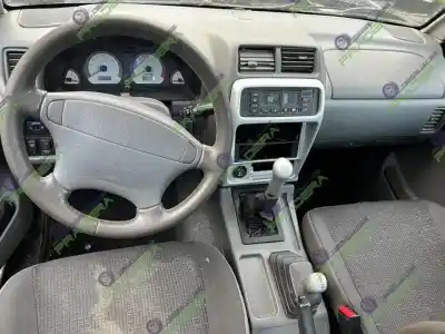 Veículo de Sucata santana 300 1.6 hdi 90 cv / 66 kw do ano 2008 alimentado 9hx