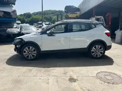 Sloopvoertuig seat arona fr van het jaar 2022 aangedreven dla