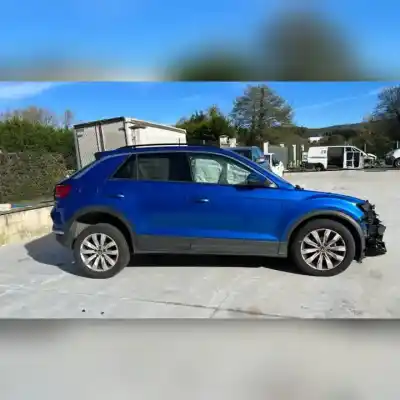 Veicolo di demolizione volkswagen t-roc 1.6 tdi dell'anno 2021 alimentato dtr