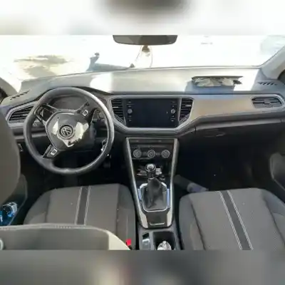 Veicolo di demolizione volkswagen t-roc 1.6 tdi dell'anno 2021 alimentato dtr