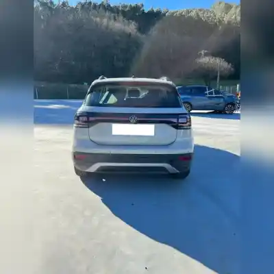 Véhicule à la ferraille volkswagen t-cross advance de l'année 2023 alimenté dlaa