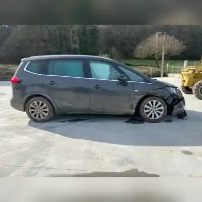 Veículo de Sucata opel zafira (c) expression start/stop do ano 2016 alimentado b16dth