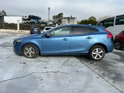 Veículo de Sucata volvo v40 inscription do ano 2016 alimentado d4204t8