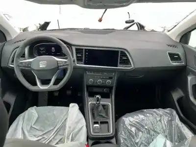 Veículo de Sucata seat ateca style * do ano 2001 alimentado dlaa