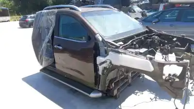 Veicolo di demolizione nissan np300 pick-up (d23) acenta double cab 4x4 dell'anno 2001 alimentato ys23