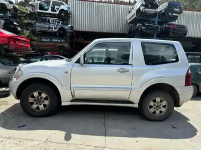 Здавання транспортного засобу MITSUBISHI MONTERO (V60/V70) 3.2 DI-D All-Four року 2003 потужний 4M41