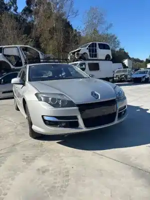 Véhicule à la ferraille RENAULT                                            LAGUNA III                                                                                                                                                                                                                                                 Dynamique TomTom                                                                                                                                                                                                                                           de l'année 2011 alimenté K9K782