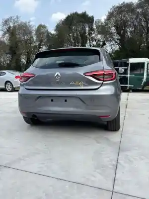 Scrapping Vehicle renault clio v equilibre 100 cv / 74 kw of the year 2023 powered k9k876