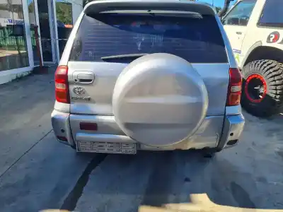 Scrapping Vehicle TOYOTA RAV 4 (A2) 2.0 D-4D Executive 4X4 (2003->) of the year 2004 powered 1CDFTV