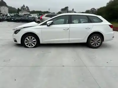 Veículo de Sucata SEAT LEON ST (5F8) X-Perience Titan Desert do ano 2017 alimentado DDY