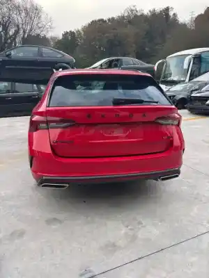 Здавання транспортного засобу skoda octavia combi (nx5) rs 244 cv / 180 kw року 2023 потужний dnpa