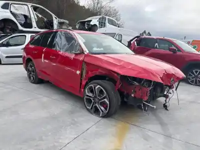 Здавання транспортного засобу skoda octavia combi (nx5) rs 244 cv / 180 kw року 2023 потужний dnpa