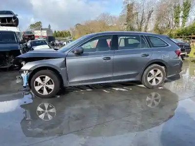 Здавання транспортного засобу skoda octavia combi (nx5) ambition 116 cv / 85 kw року 2023 потужний dtrd