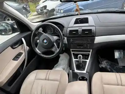 Veículo de Sucata bmw x3 (e83) xdrive 20d do ano 2010 alimentado n47d20c