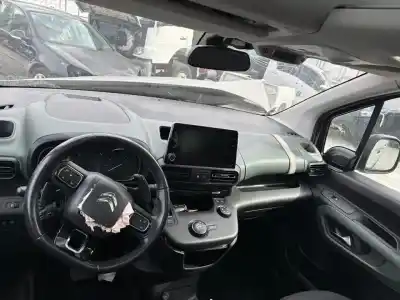 Veículo de Sucata citroen berlingo shine m do ano 2020 alimentado yh01