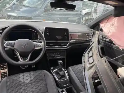 Scrapping Vehicle VOLKSWAGEN T-ROC (D11) LIFE 149 CV / 110 KW of the year 2024 powered DXDB