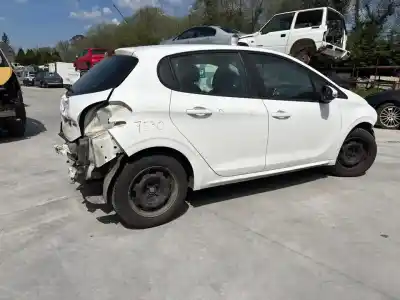 Veículo de Sucata peugeot                                            208                                                                                                                                                                                                                                                        access                                                                                                                                                                                                                                                     do ano 2012 alimentado 8h01