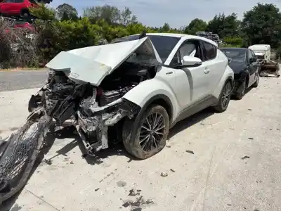 Veicolo di demolizione TOYOTA C-HR (X10)  dell'anno 2017 alimentato 2ZR