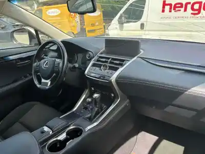 Scrapping Vehicle lexus nx (az10) 300h 2wd 155 cv / 114 kw of the year 2019 powered 2ar