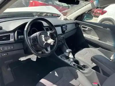 Scrapping Vehicle kia niro concept of the year 2017 powered g4le