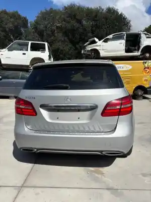 Véhicule à la ferraille MERCEDES-BENZ CLASE B (W246)  de l'année 2016 alimenté K9K