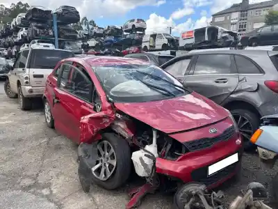 Véhicule à la ferraille KIA RIO (UB)  de l'année 2013 alimenté G4LA
