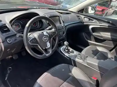 Здавання транспортного засобу opel insignia berlina excellence року 2013 потужний a20dte