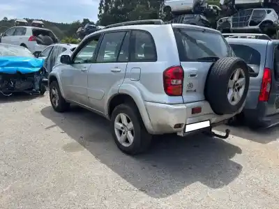 Scrapping Vehicle toyota rav 4 (a2) 2.0 d-4d executive 4x4 (2003->) of the year 2005 powered 1cdftv