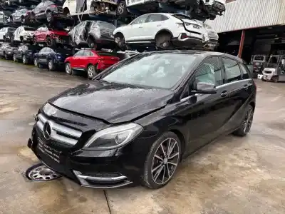 Veículo de Sucata MERCEDES-BENZ CLASE B (W246)  do ano 2013 alimentado 651901