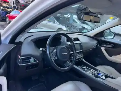 Veículo de Sucata jaguar f-pace prestige do ano 2016 alimentado 204dtd