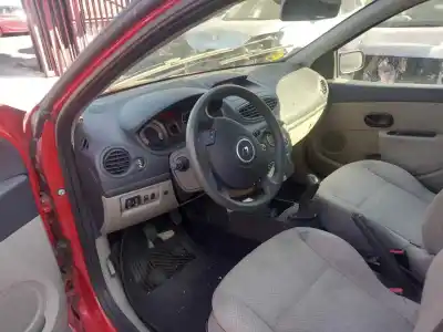 Veicolo di demolizione renault clio iii pack authentique dell'anno 2006 alimentato k9kt7