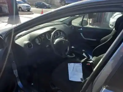 Veículo de Sucata peugeot 308 confort do ano 2009 alimentado 5fw