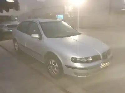 Veículo de Sucata seat toledo (1m2) stella do ano 2001 alimentado asv