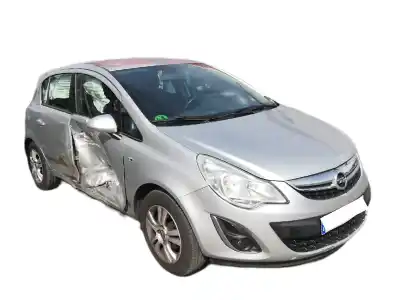 Vehicul casat opel corsa d selective al anului 2013 alimentat a12xer