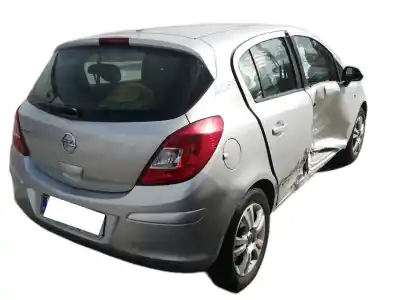 Vehicul casat opel corsa d selective al anului 2013 alimentat a12xer