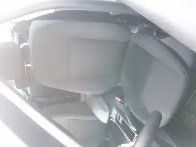 Veicolo di demolizione ford focus lim. (cb8) titanium dell'anno 2016 alimentato m1dd