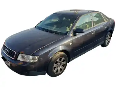 Scrapping Vehicle audi a4 b6 (8e2) 2.0 of the year 2001 powered alt