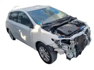 Veículo de Sucata toyota auris active do ano 2014 alimentado 1zr