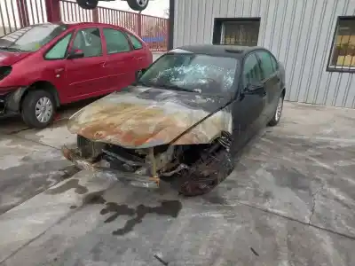 Veículo de Sucata bmw serie 3 berlina (e90) 318i do ano 2008 alimentado 