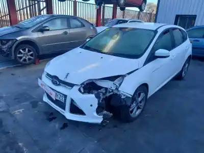 Veículo de Sucata FORD FOCUS LIM. (CB8) Edition do ano 2014 alimentado M1DA