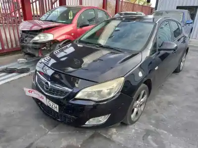 Veículo de Sucata opel astra j (p10) 1.7 cdti (68) do ano 2010 alimentado a17dtr