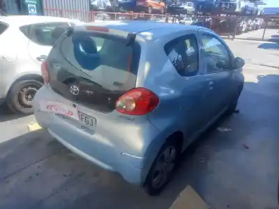 Здавання транспортного засобу toyota aygo (kgb/wnb) 1.0 básico року 2006 потужний 1kr