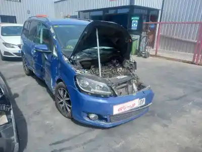 Scrapping Vehicle volkswagen touran (1t3) edition bluemotion of the year 2015 powered cayc